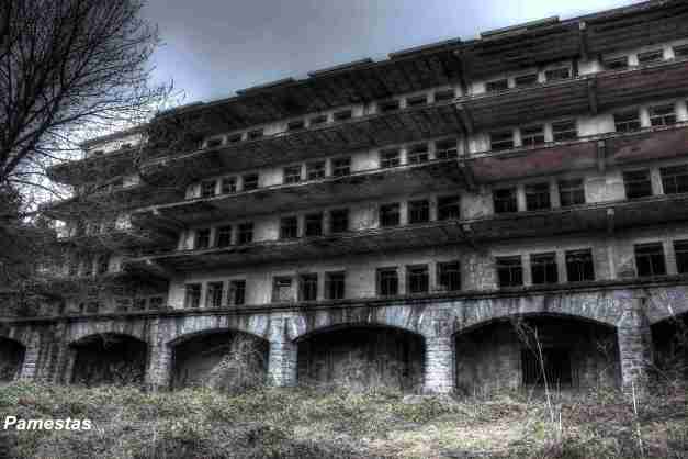 IMG_6817_8_9_tonemapped