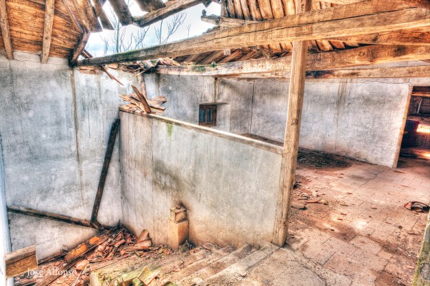 Roof collapsed. Abandoned building