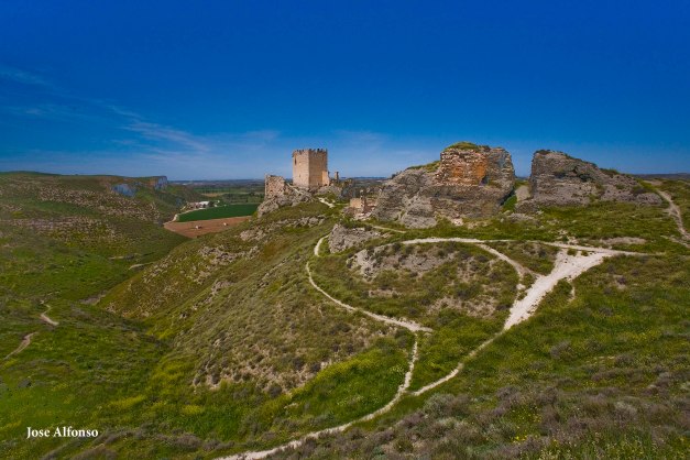 Ruined castrle, Oreja, Toledo, Spain