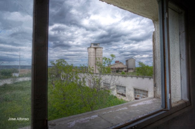 Abandoned house, Madrid, Spain
