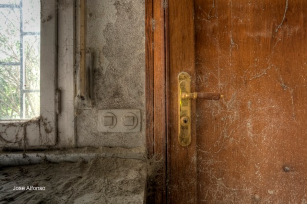 Abandoned house, Madrid, Spain