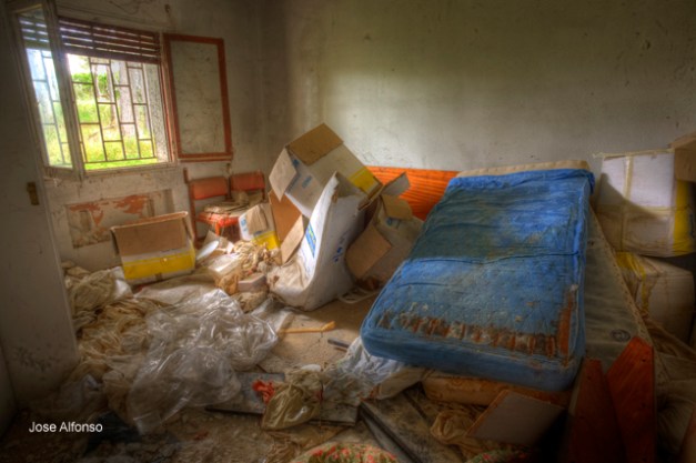 Abandoned house, Madrid, Spain