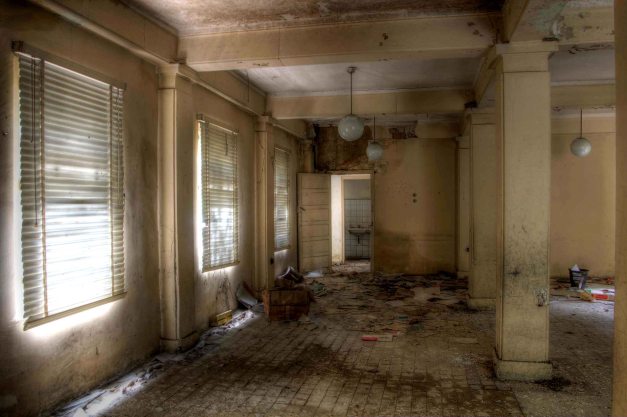 IMG_2038_39_40_tonemapped