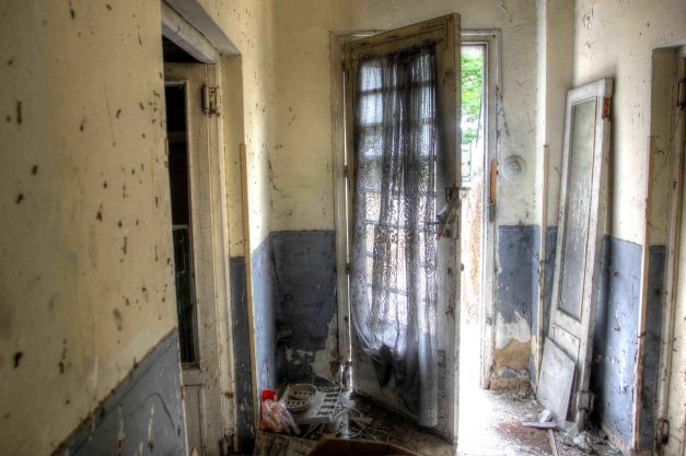 IMG_2098_099_100_tonemapped