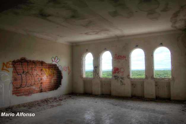 IMG_2394_5_6_tonemapped