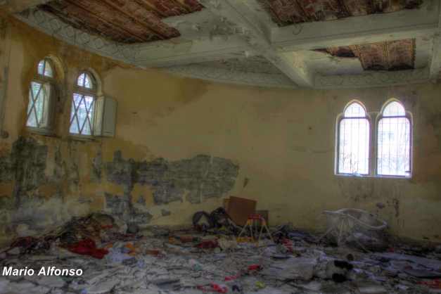 IMG_2974_5_6_tonemapped