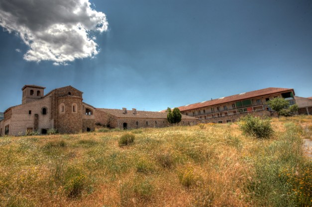 IMG_0554_5_6_tonemapped