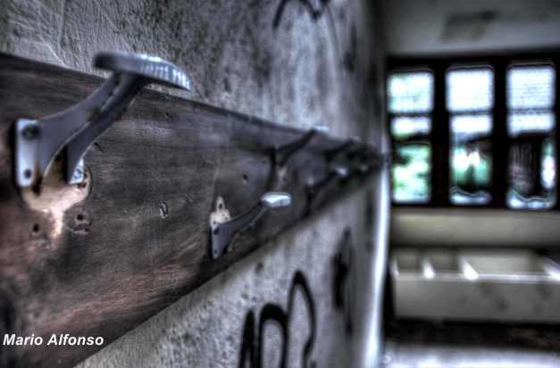 IMG_3998_3999_4000_tonemapped